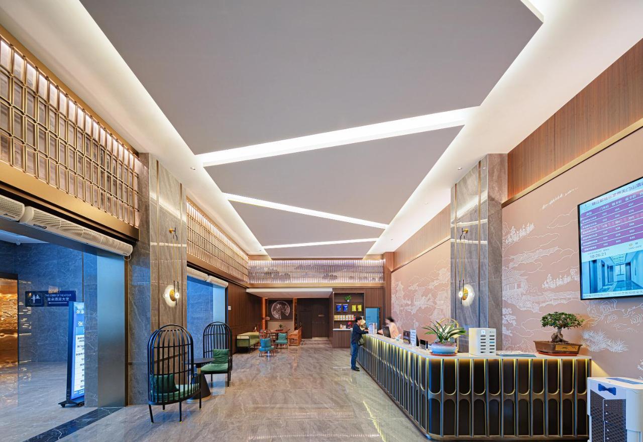 Zhangjiajie Metropolo Hotel Exterior photo